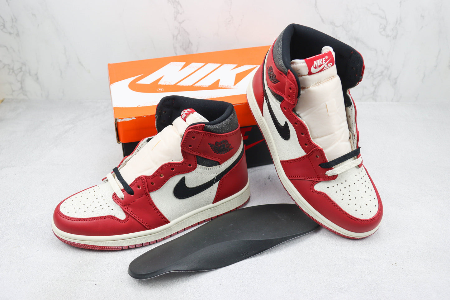 Air Jordan 1 High Retro Chicago Lost and Found