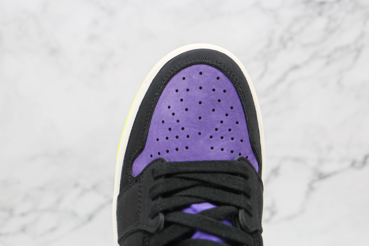 Air Jordan 1 High Zoom Plum Purple