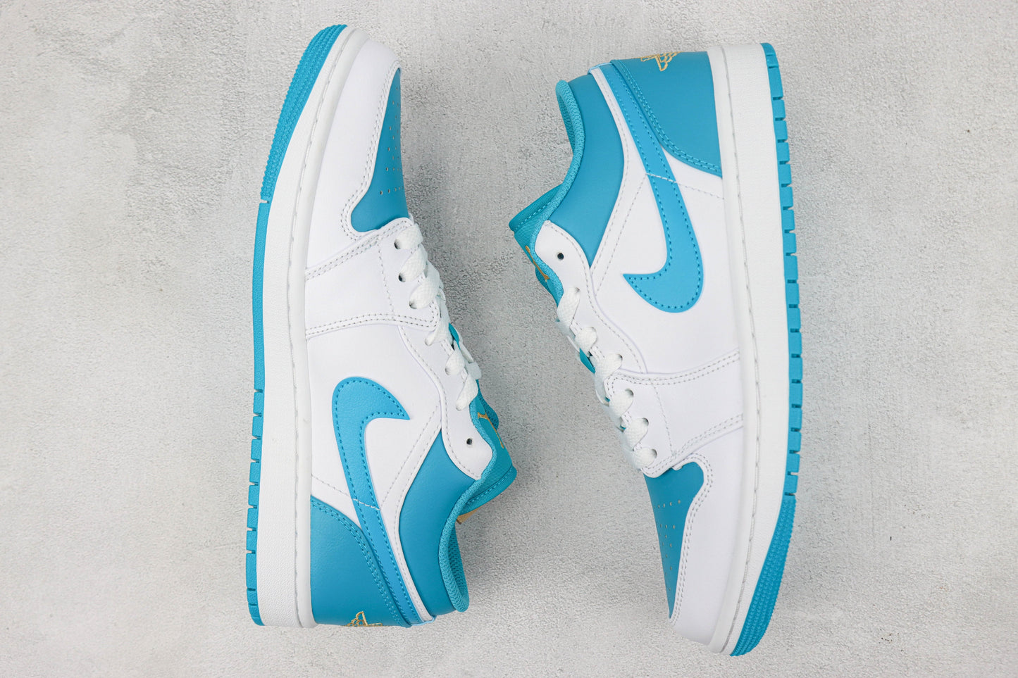 Air Jordan 1 Low Aquatone