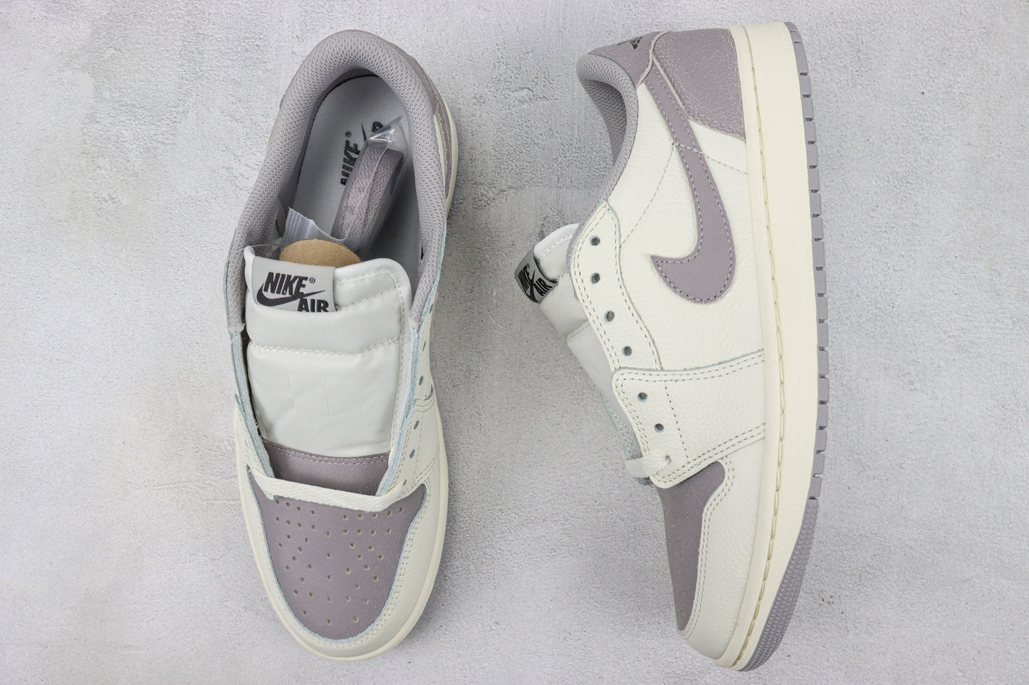 Air Jordan 1 Low Atmosphere Grey