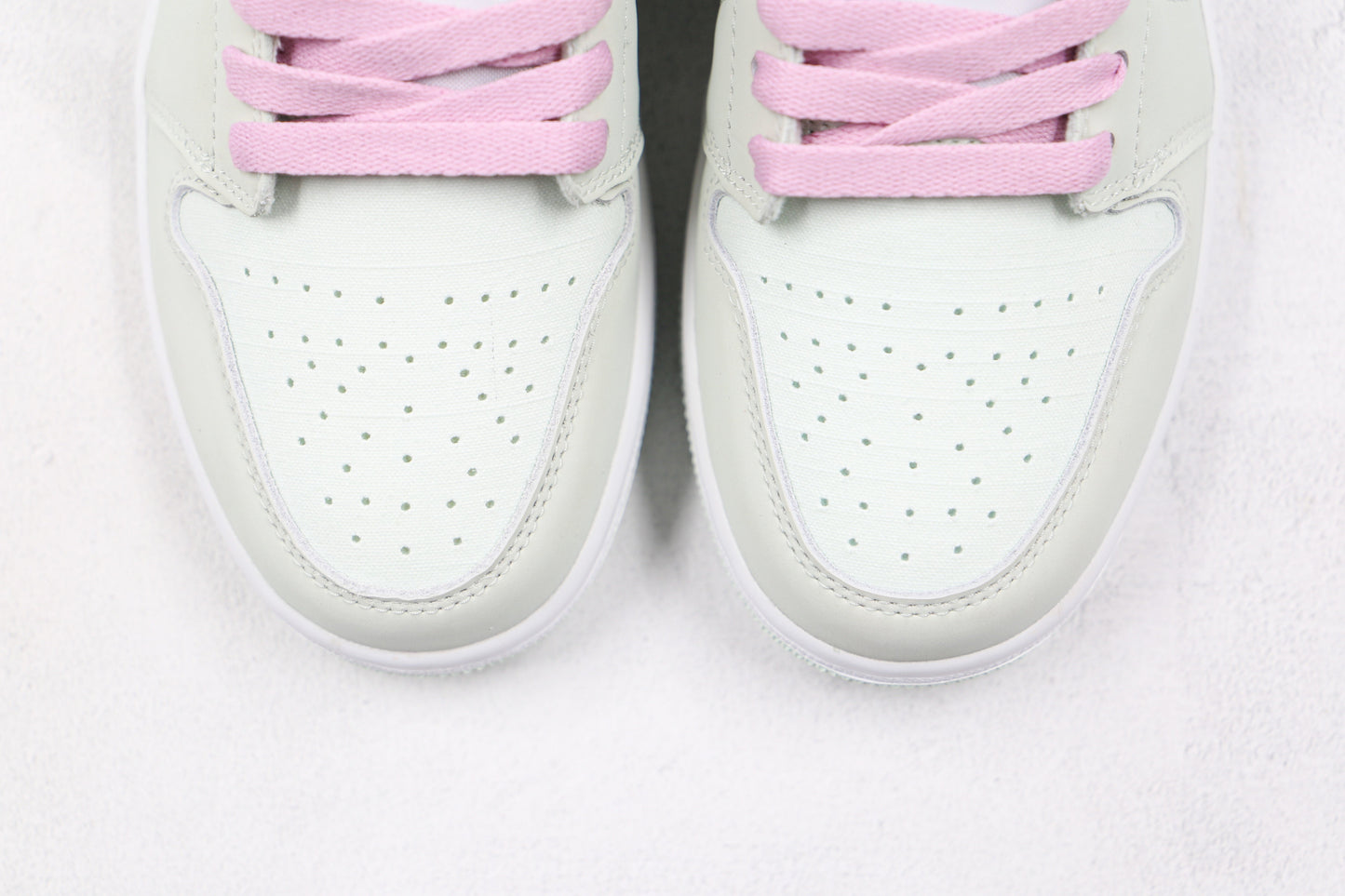 Air Jordan 1 Low Barely Green