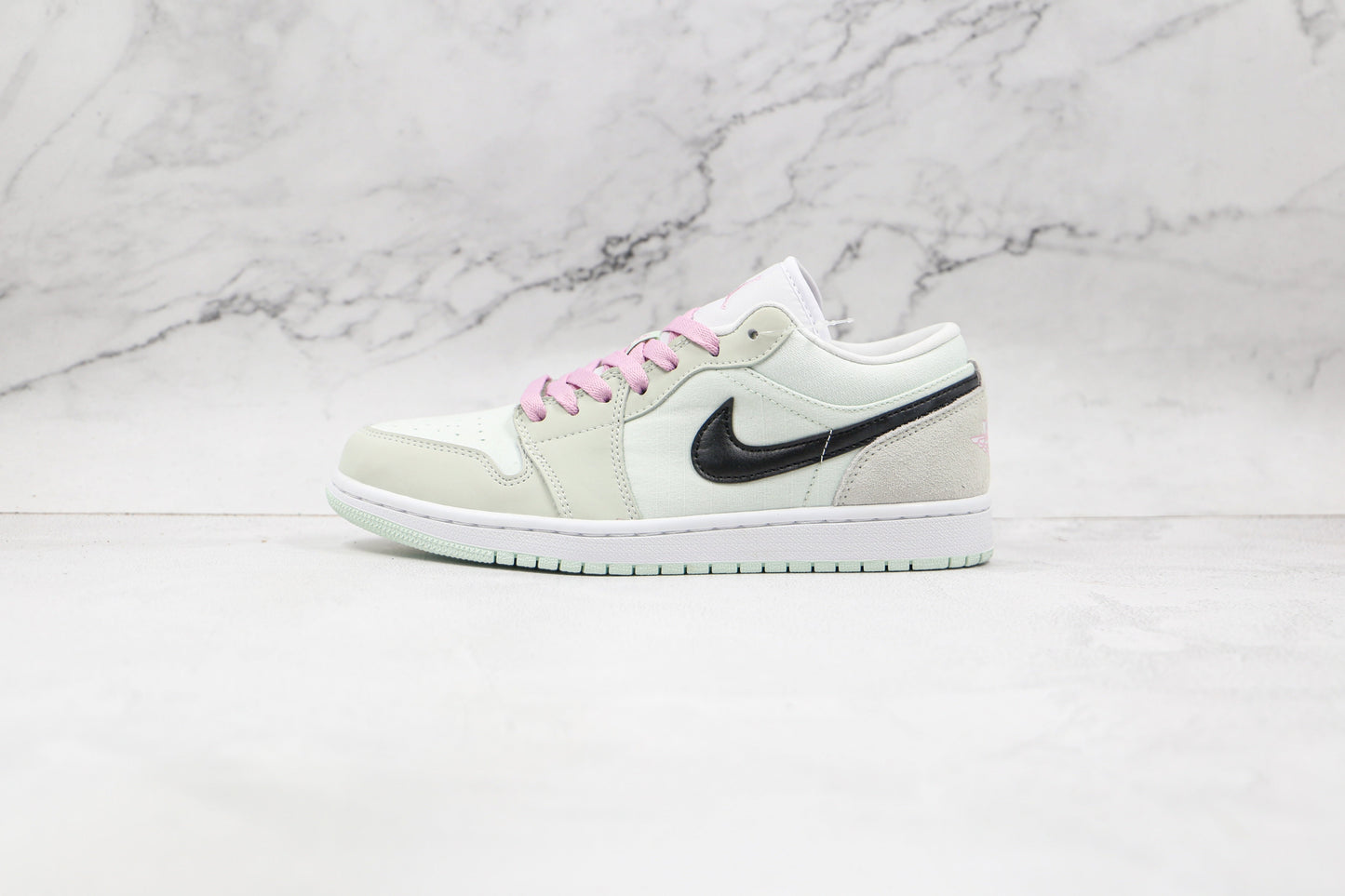 Air Jordan 1 Low Barely Green