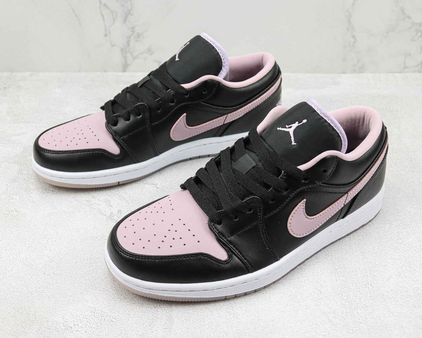 Air Jordan 1 Low Black Iced Lilac