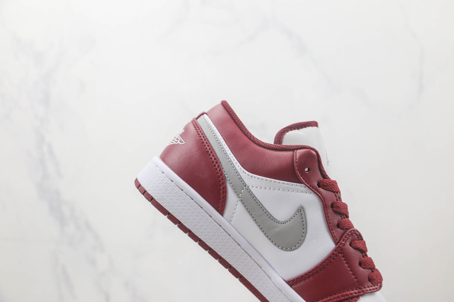Air Jordan 1 Low Bordeaux