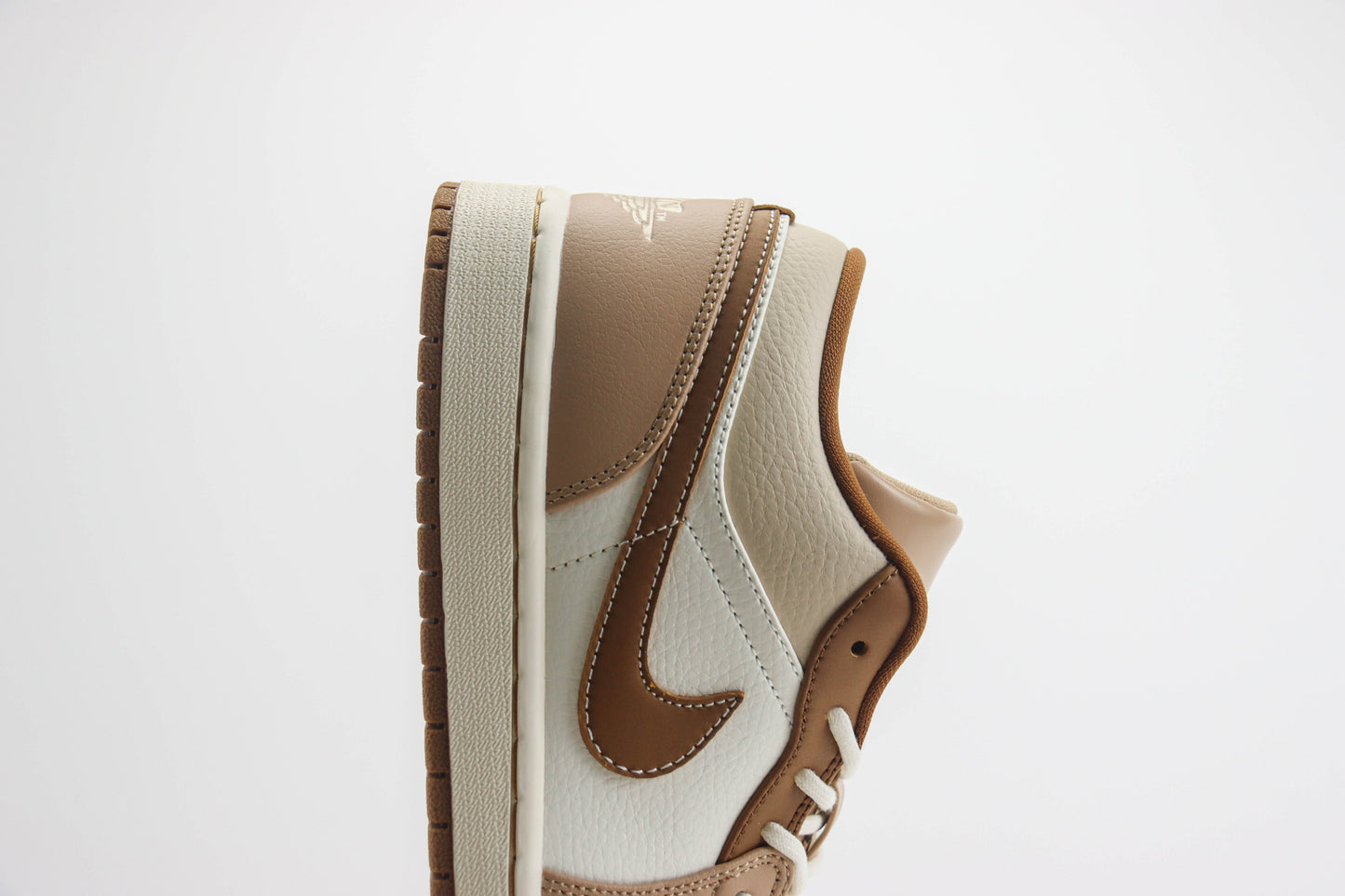 Air Jordan 1 Low British Tan Sail
