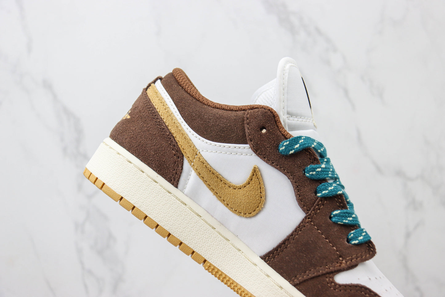 Air Jordan 1 Low Cacao Wow Geode Teal