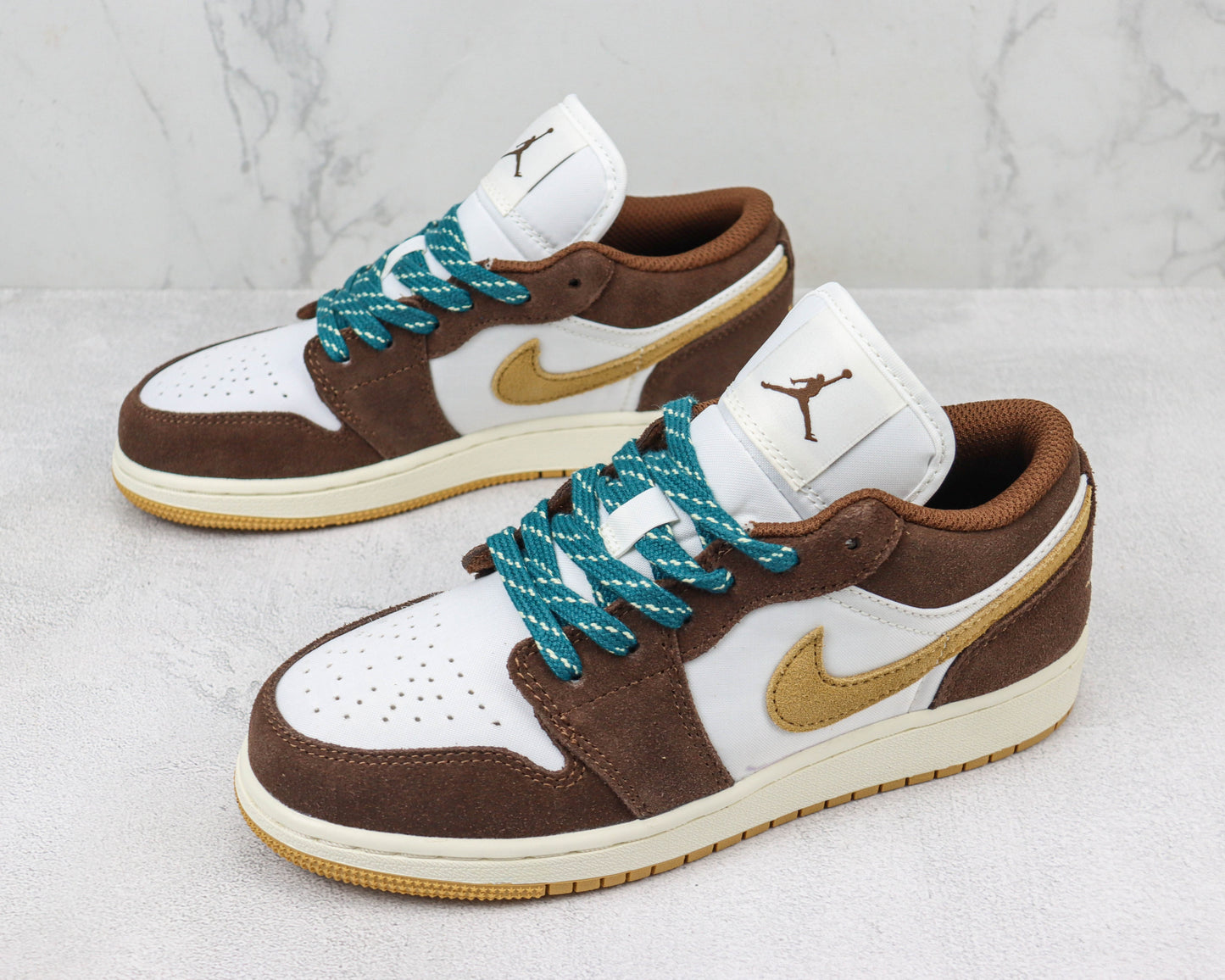 Air Jordan 1 Low Cacao Wow Geode Teal