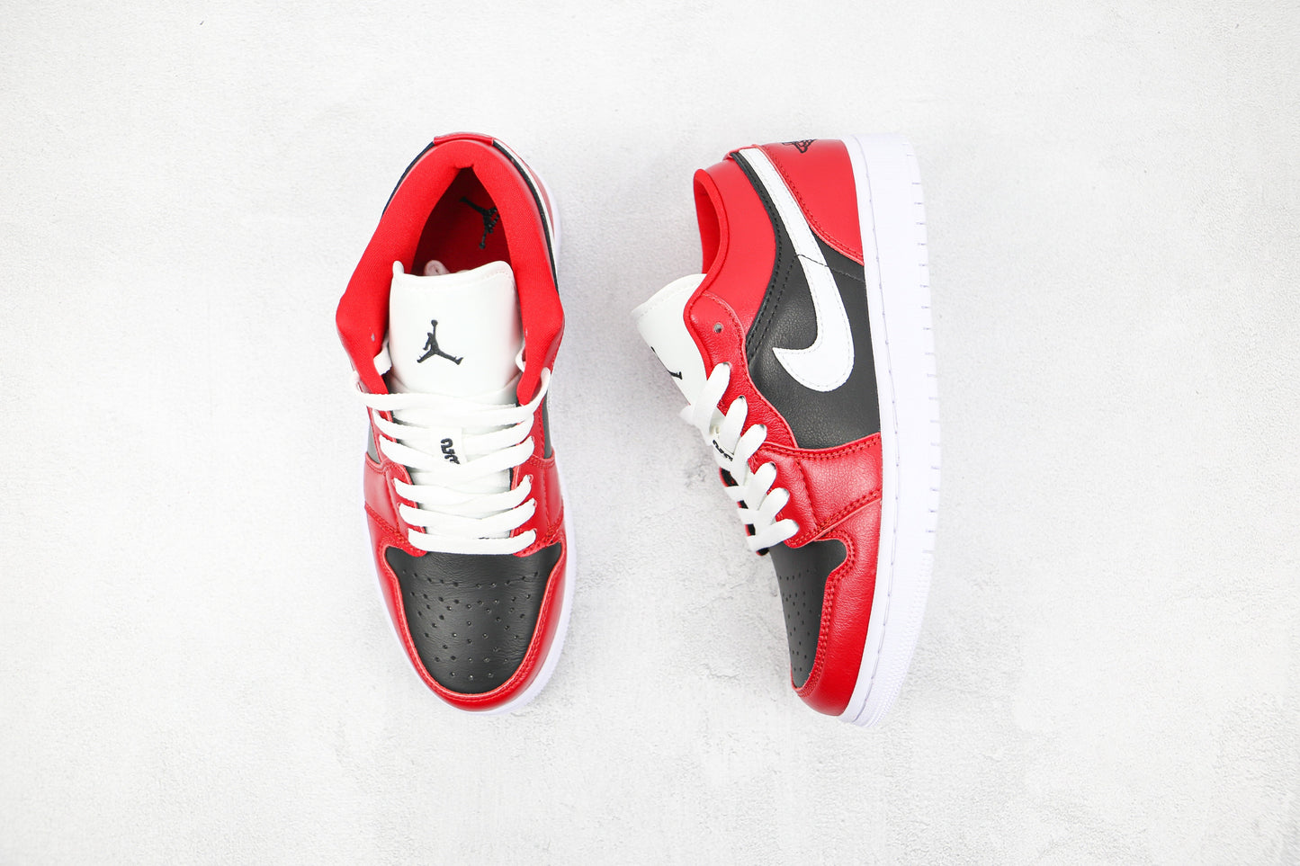 Air Jordan 1 Low Chicago Flip