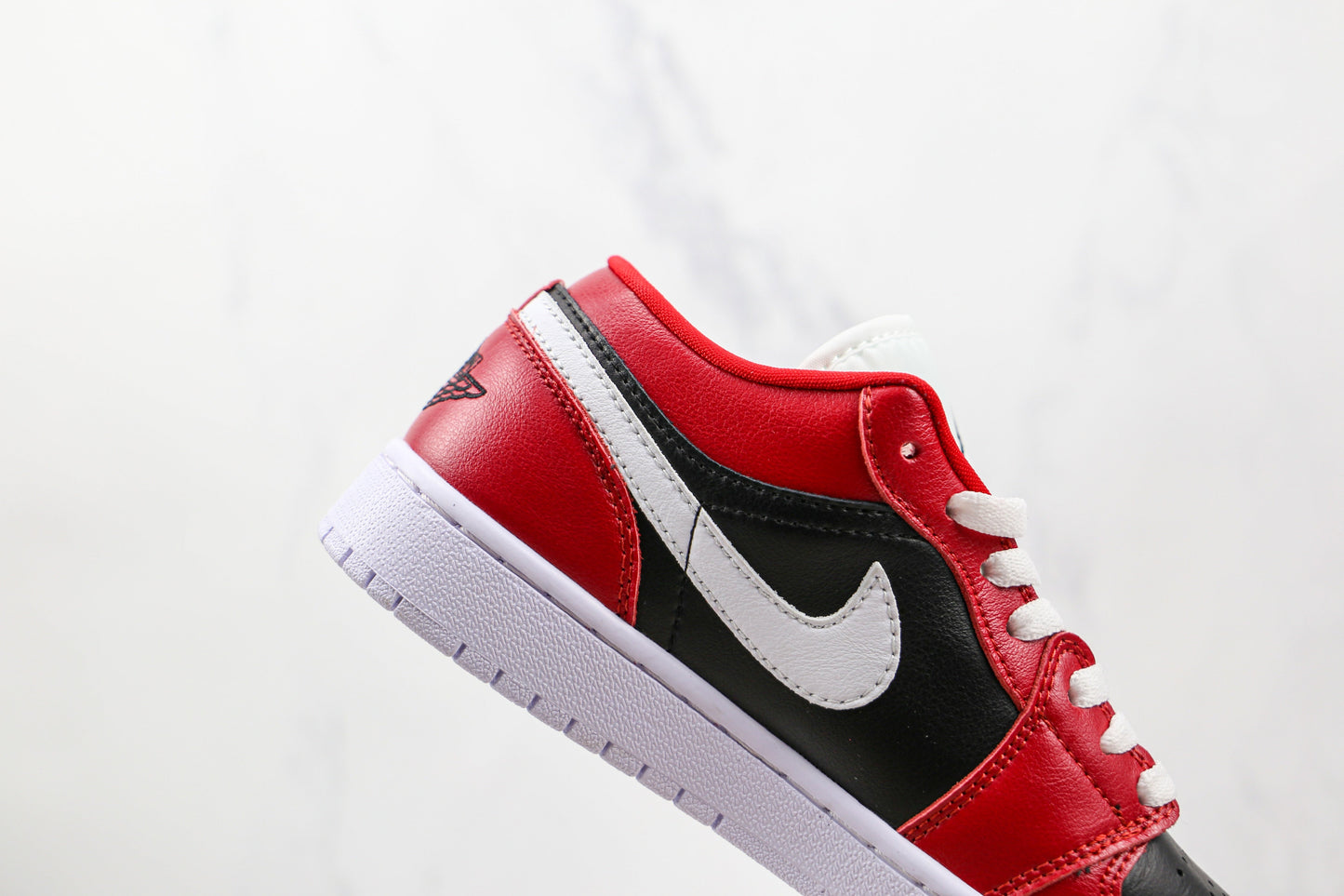 Air Jordan 1 Low Chicago Flip