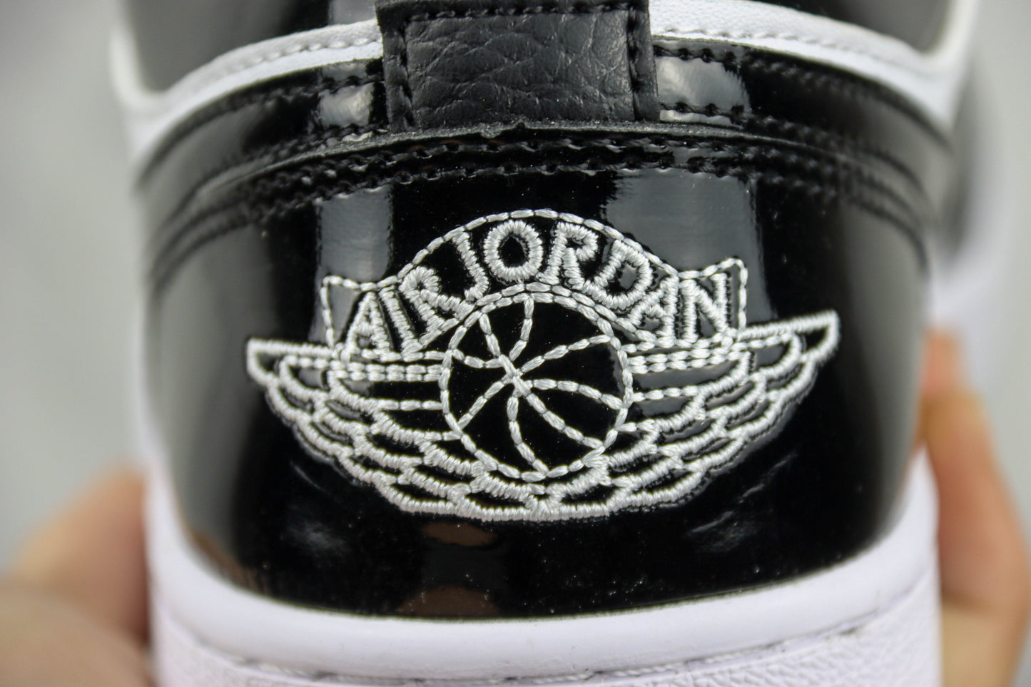 Air Jordan 1 Low Concord