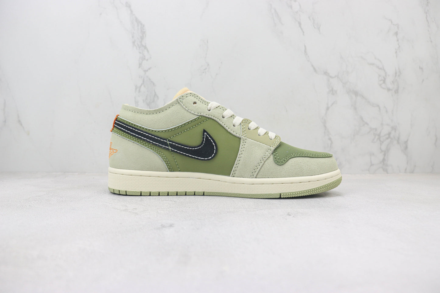 Air Jordan 1 Low Craft Light Olive