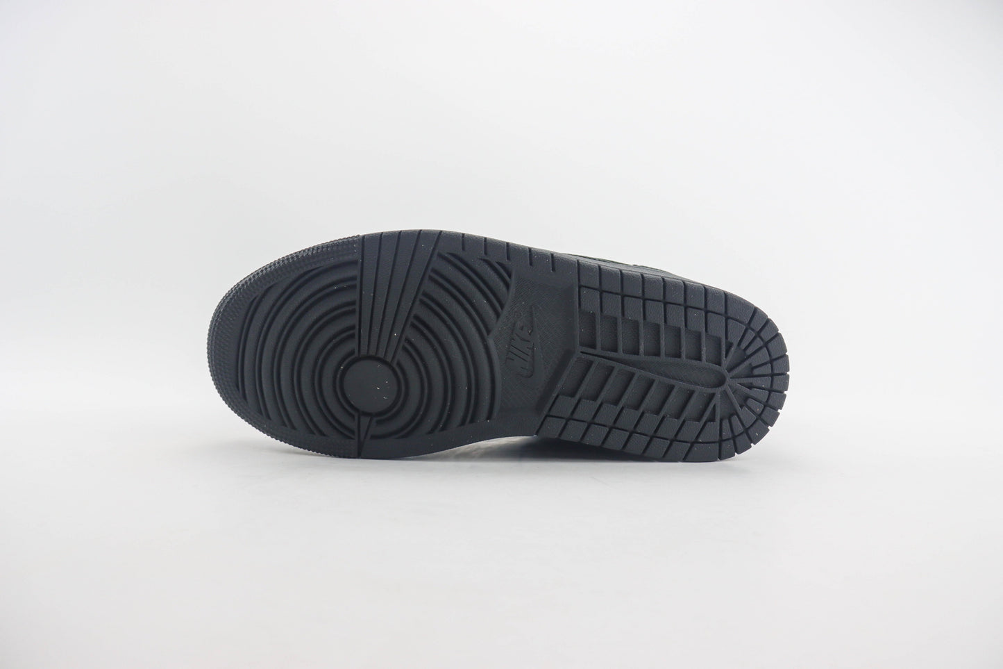 Air Jordan 1 Low Dark Smoke