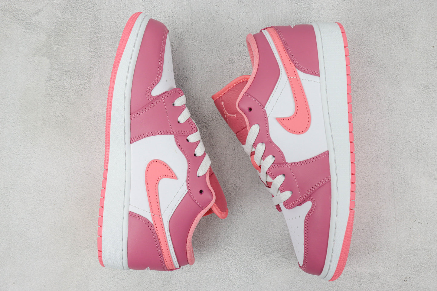 Air Jordan 1 Low Desert Berry