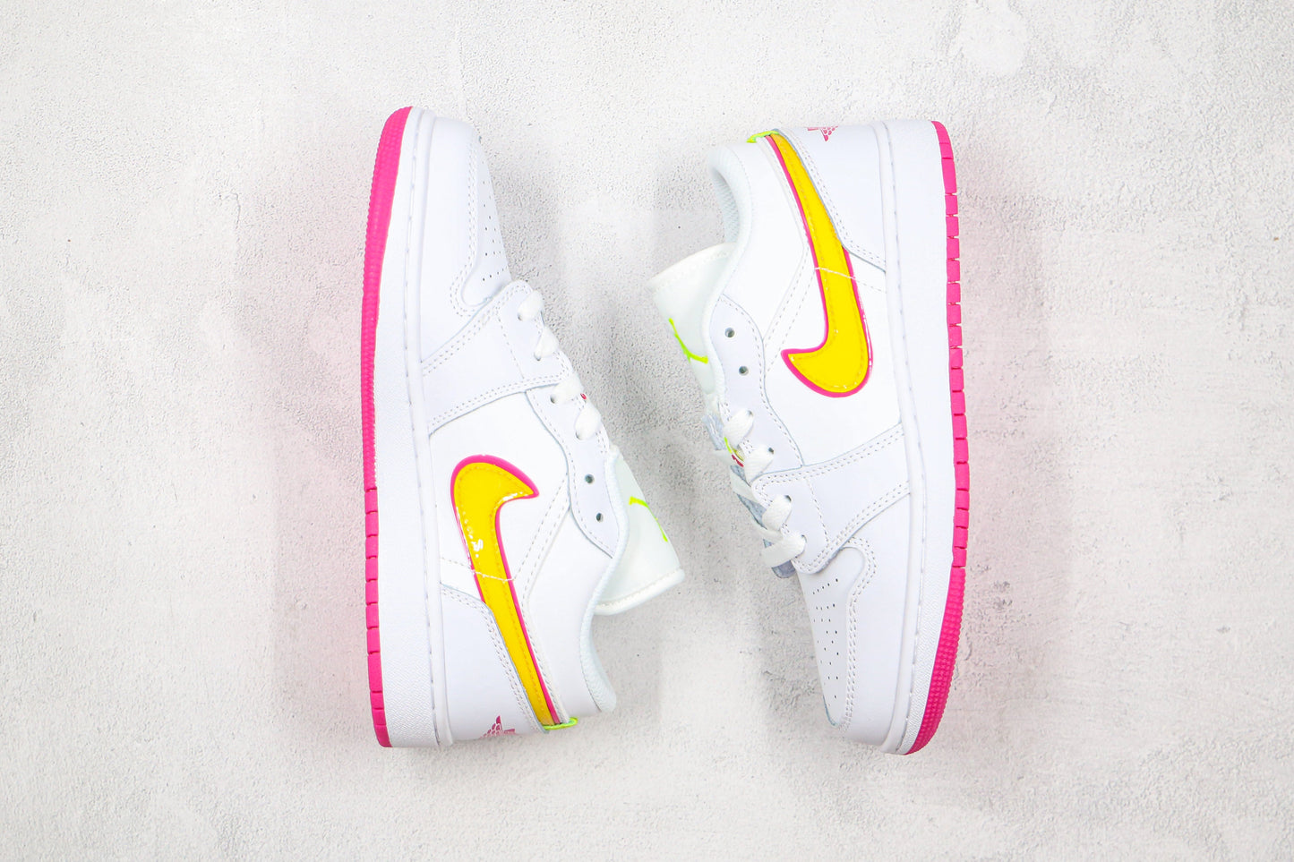Air Jordan 1 Low Edge Glow
