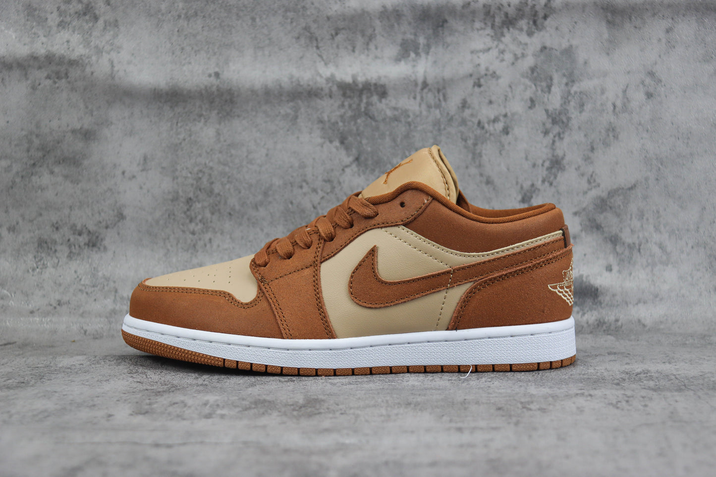 Air Jordan 1 Low Legend Coffee