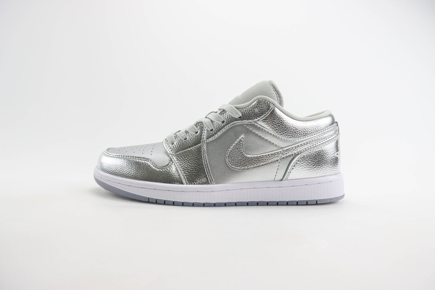 Air Jordan 1 Low Metallic Silver