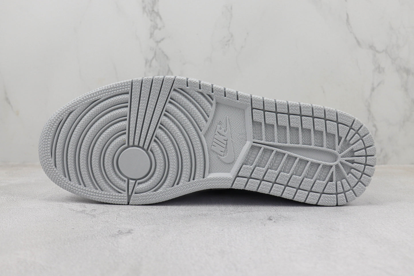 Air Jordan 1 Low Neutral Grey