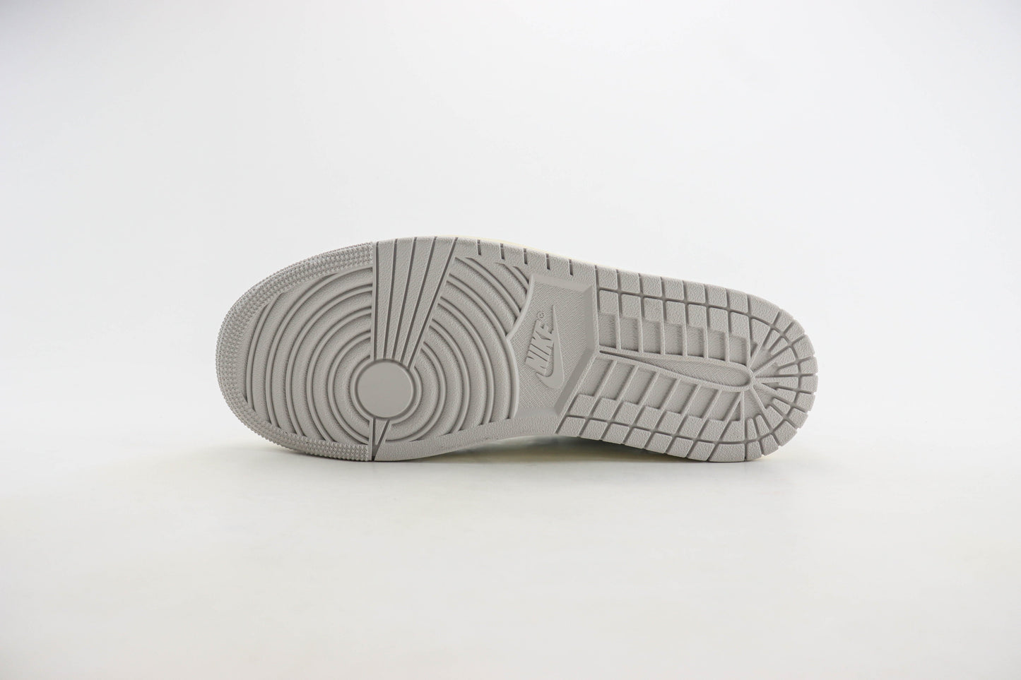 Air Jordan 1 Low Neutral Grey