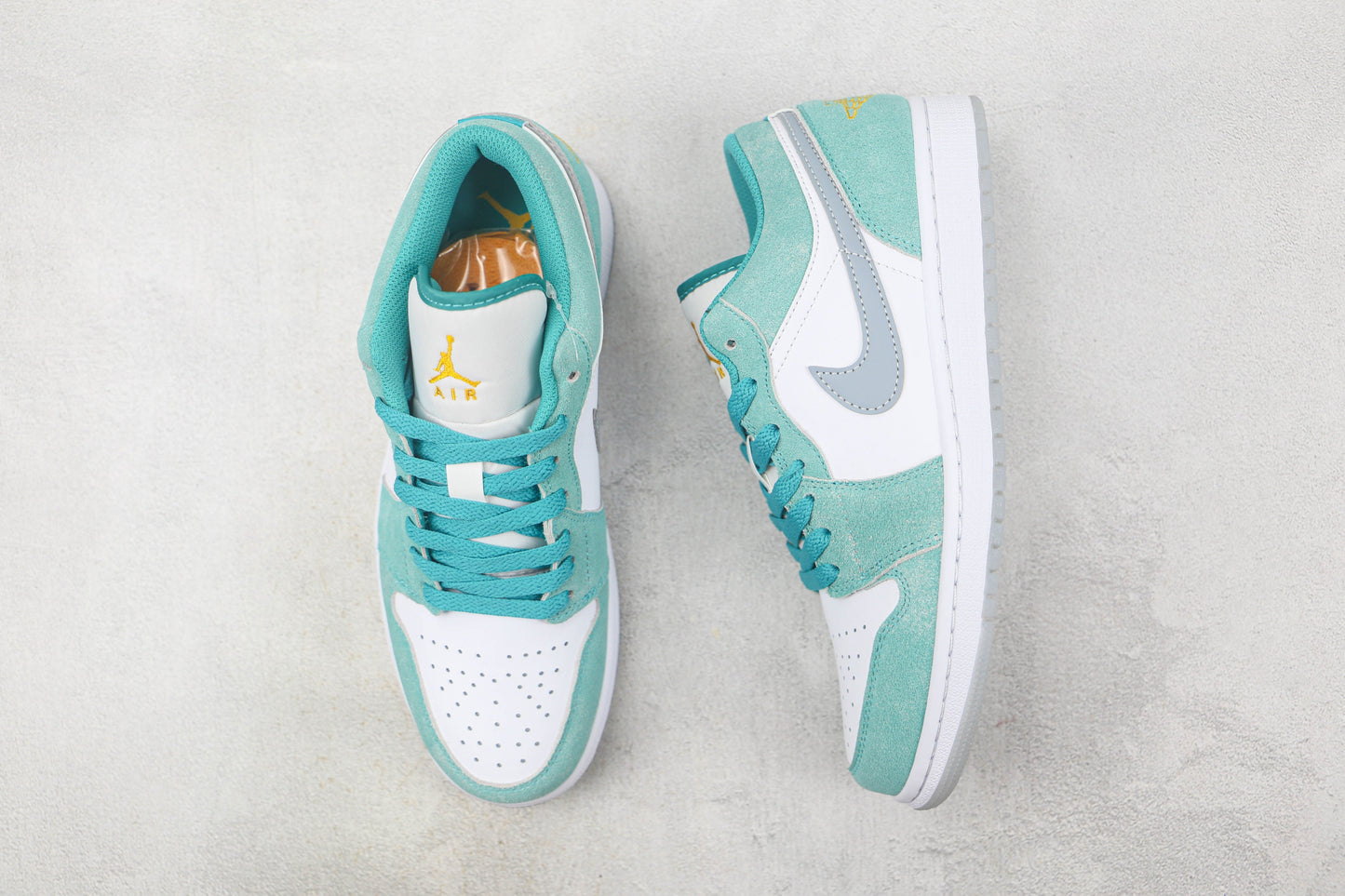 Air Jordan 1 Low New Emerald/Taxi White