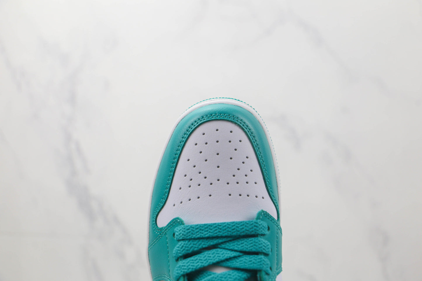 Air Jordan 1 Low New Emerald