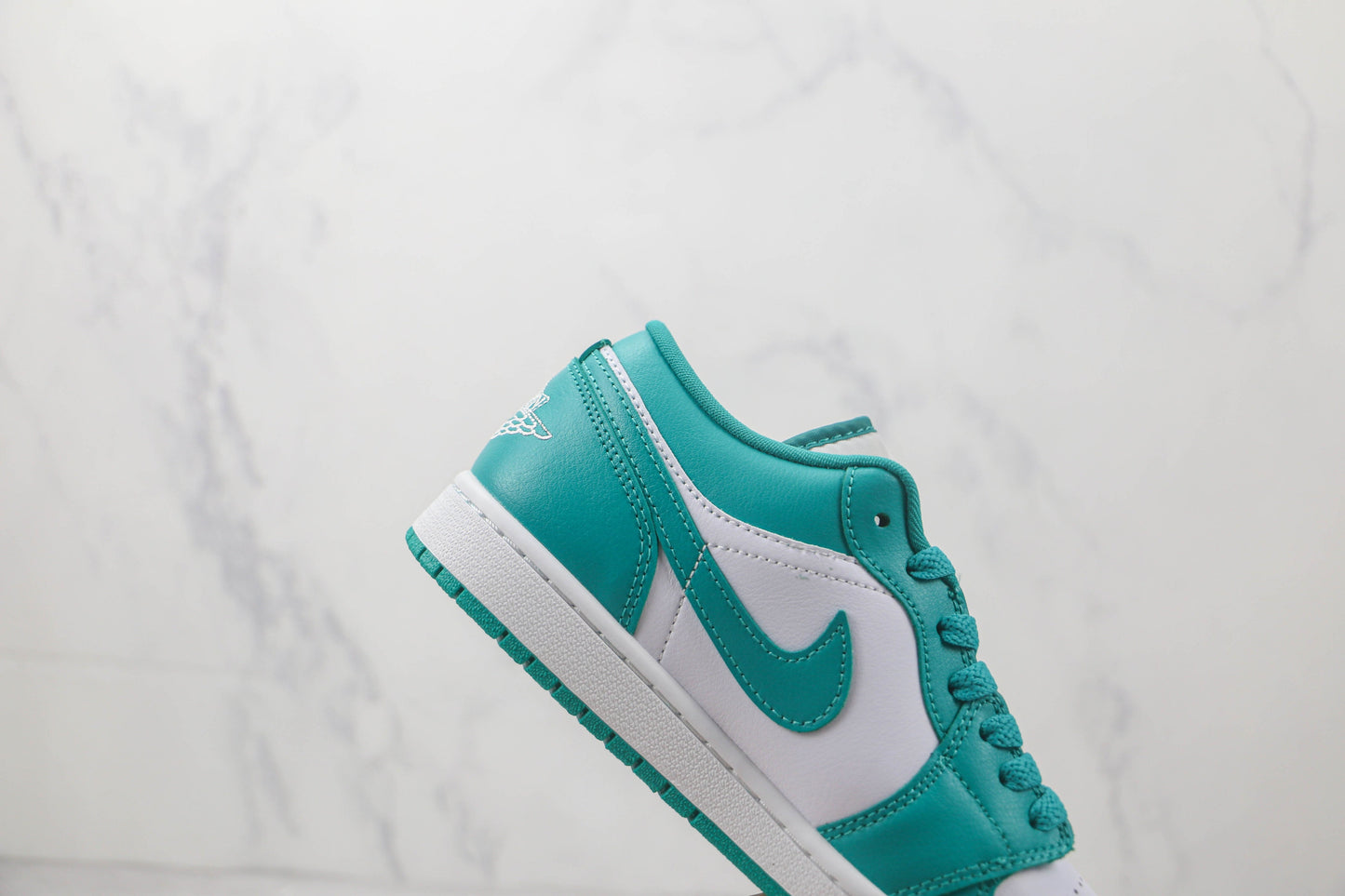 Air Jordan 1 Low New Emerald