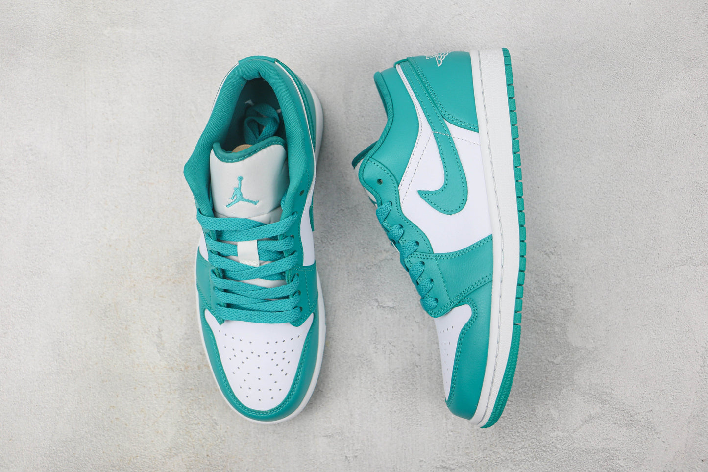 Air Jordan 1 Low New Emerald