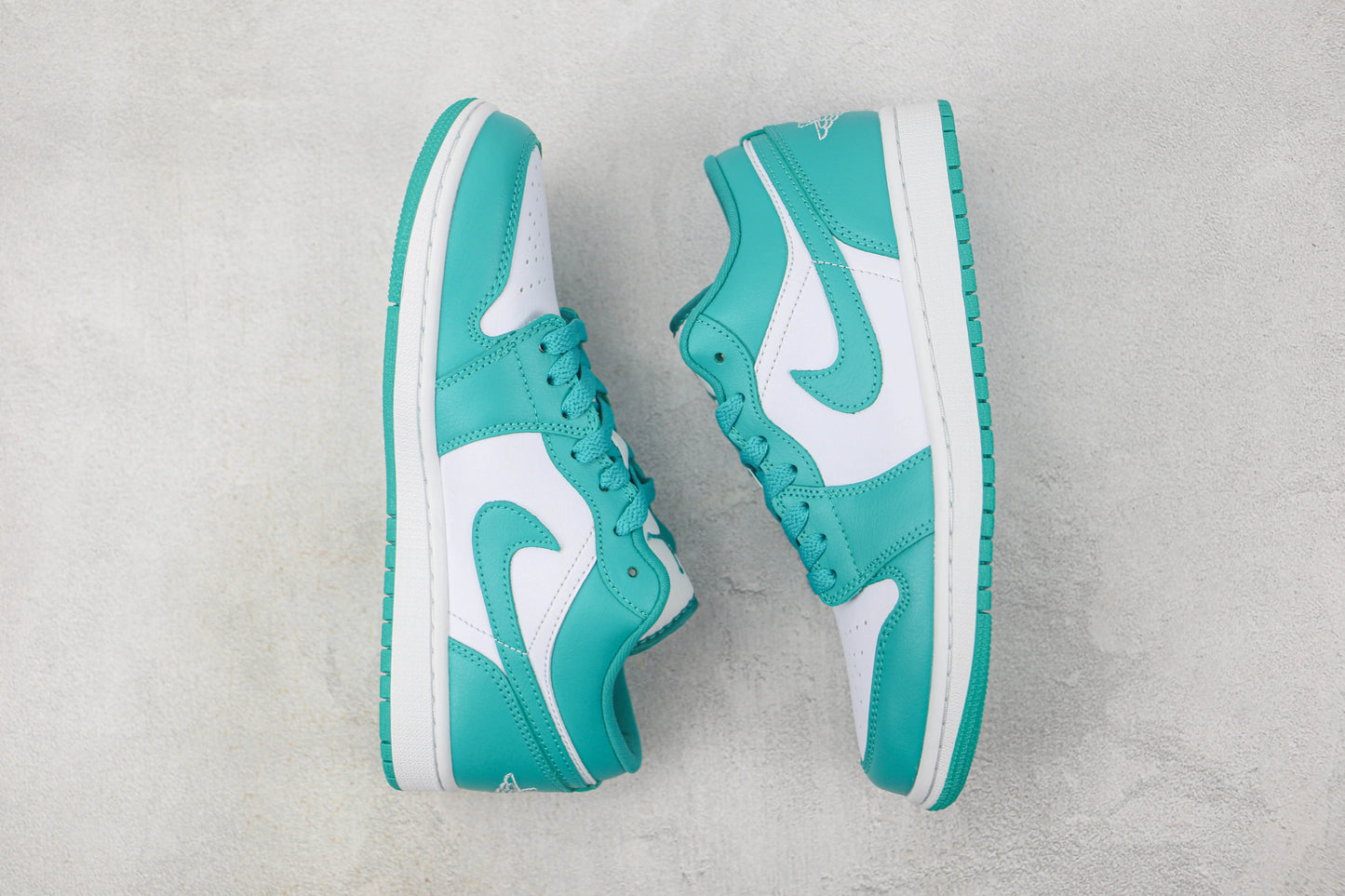 Air Jordan 1 Low New Emerald