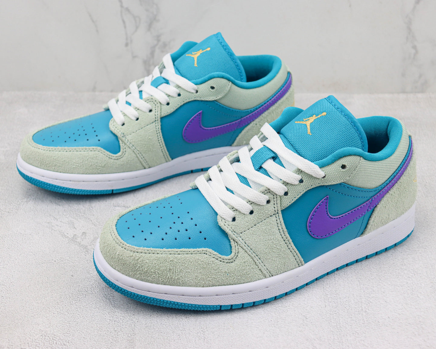 Air Jordan 1 Low Pistachio Frost