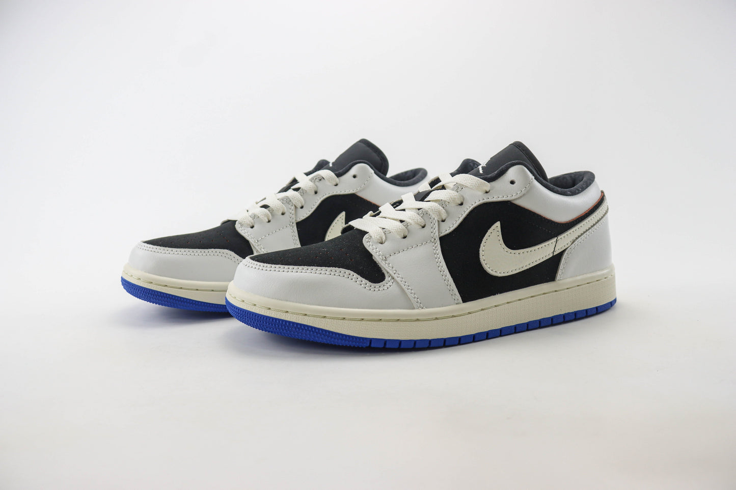 Air Jordan 1 Low Quai 54
