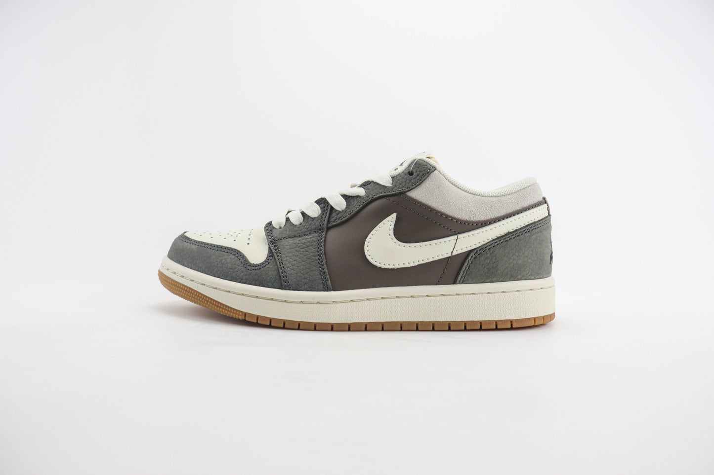 Air Jordan 1 Low SNKRS Day Korea