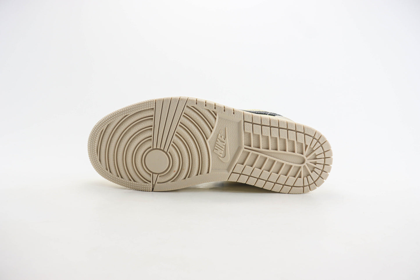 Air Jordan 1 Low Sanddrift