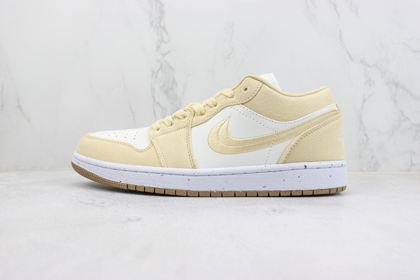 Air Jordan 1 Low Team Gold