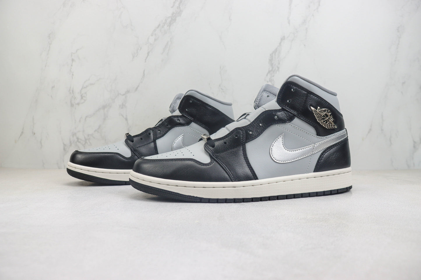 Air Jordan 1 Mid Black Chrome