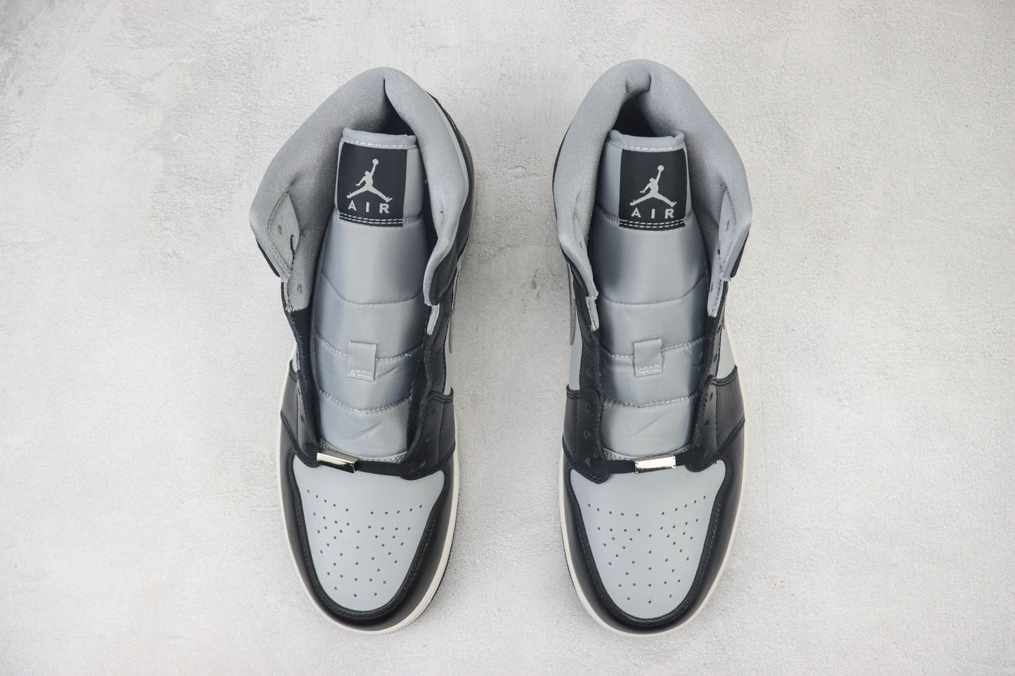 Air Jordan 1 Mid Black Chrome