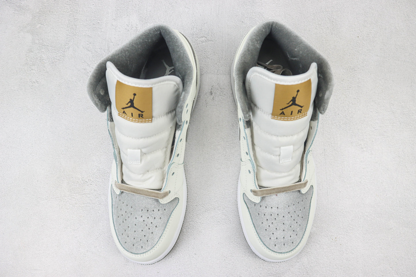 Air Jordan 1 Mid Grey Velvet Toe
