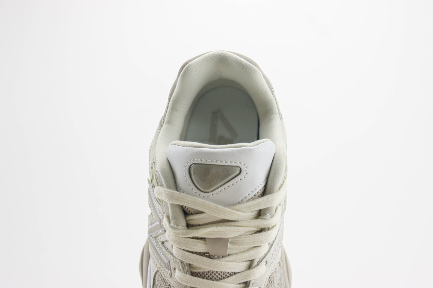 New Balance 9060 Grey Moonbeam