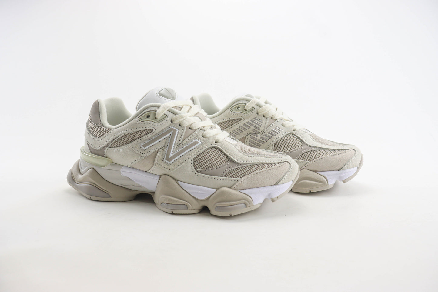 New Balance 9060 Grey Moonbeam