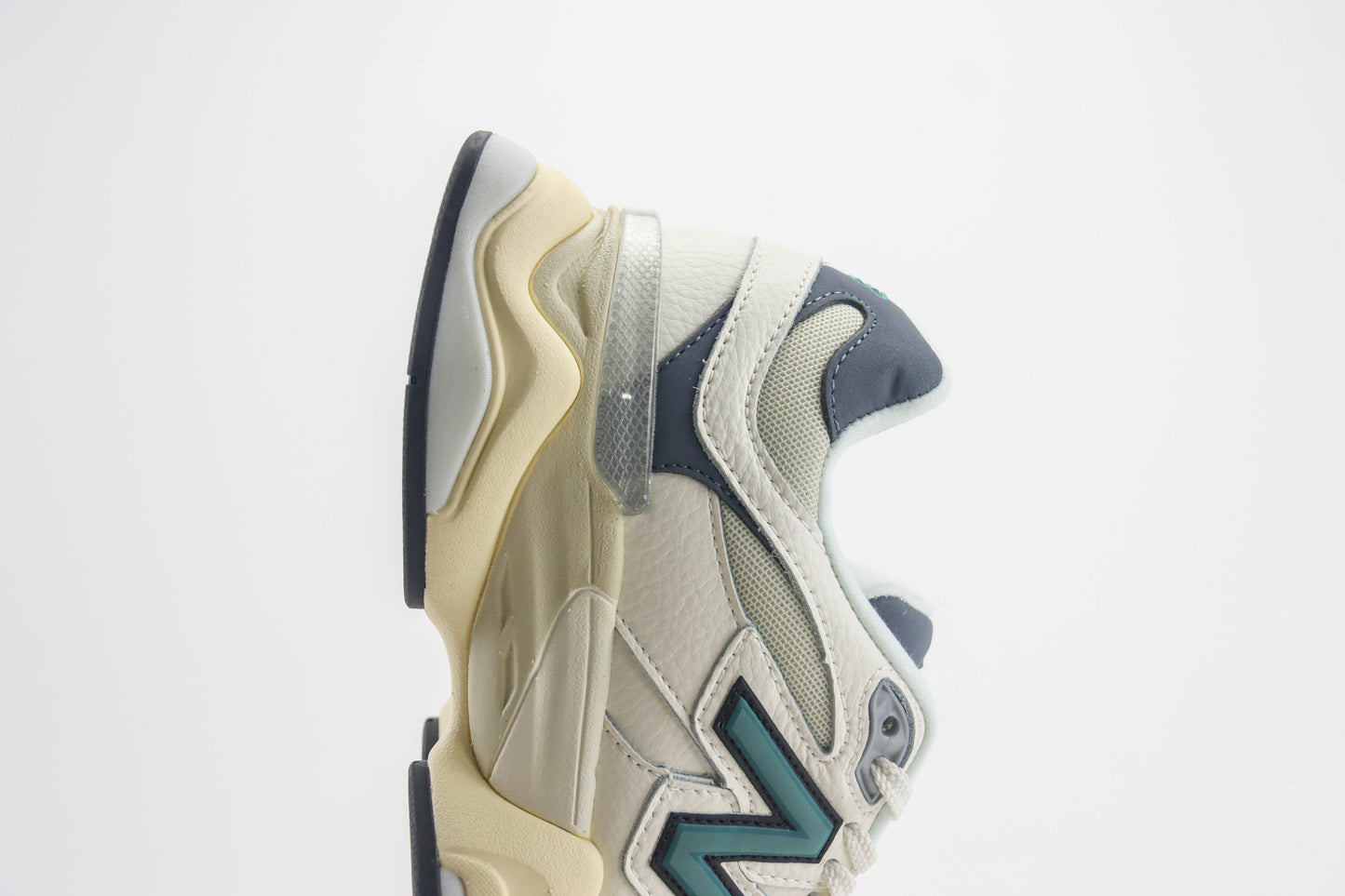 New Balance 9060 Sea Salt New Spruce