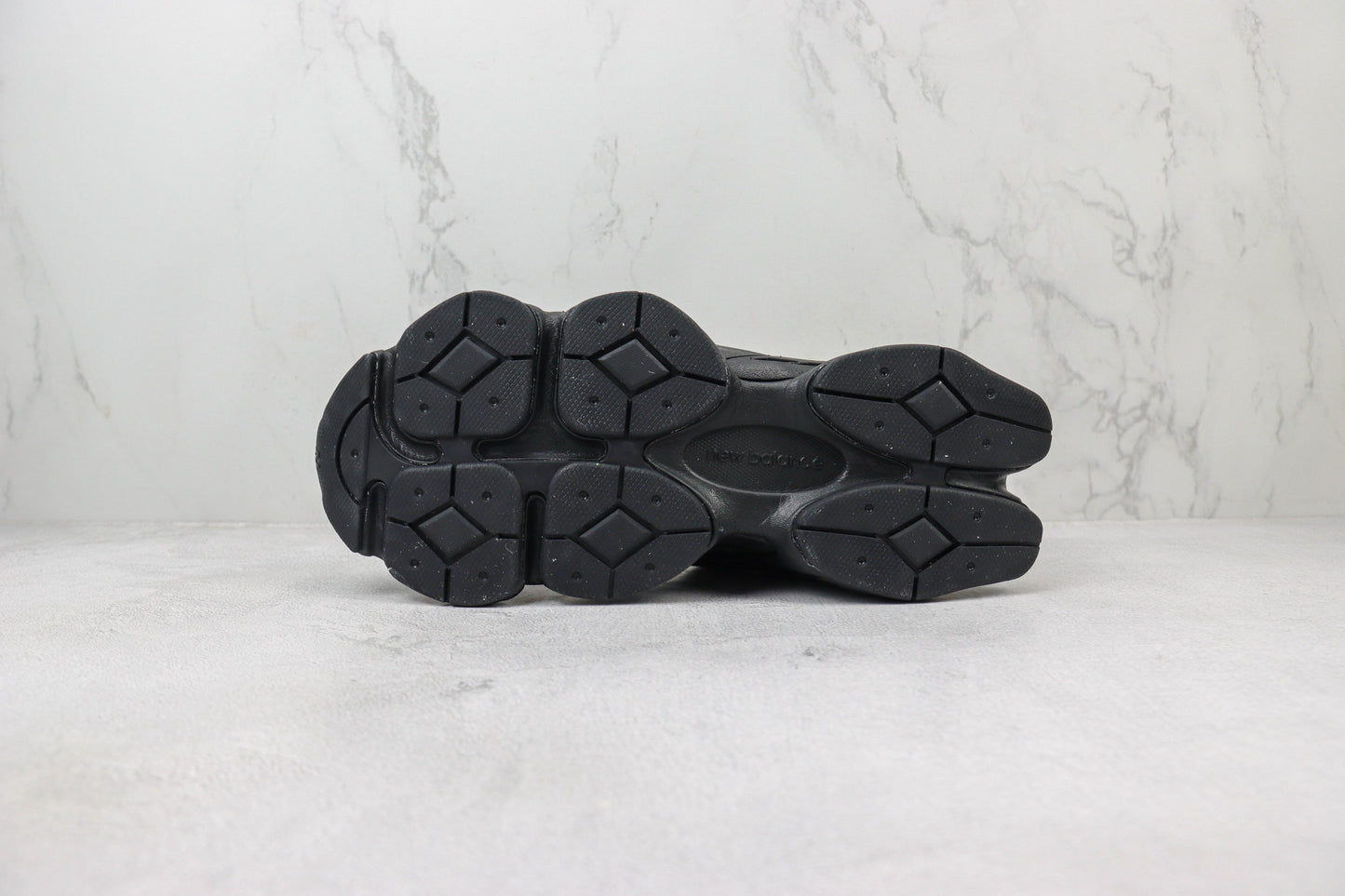 New Balance 9060 Triple Black