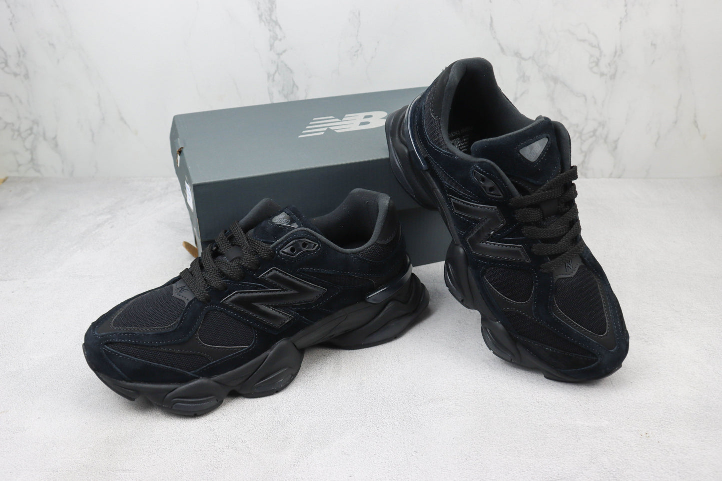 New Balance 9060 Triple Black