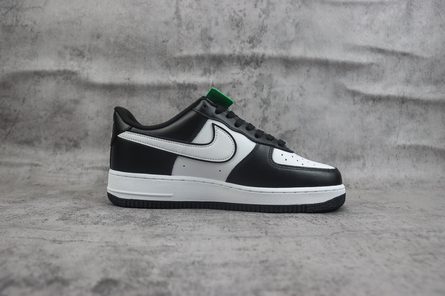 Nike Air Force 1 Low Panda