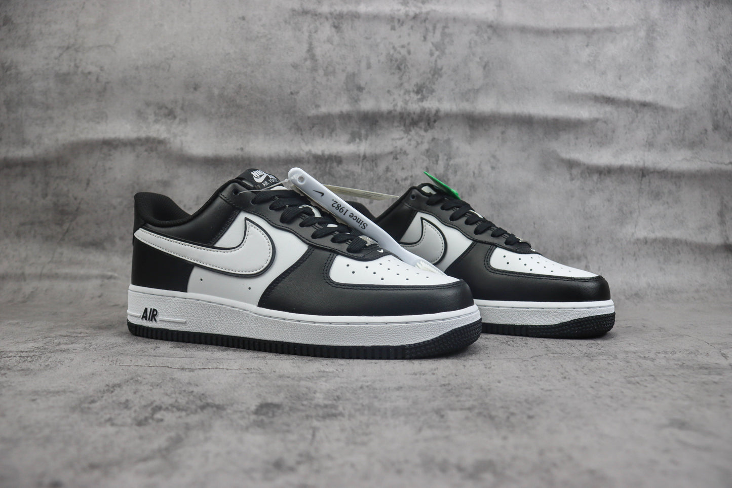 Nike Air Force 1 Low Panda