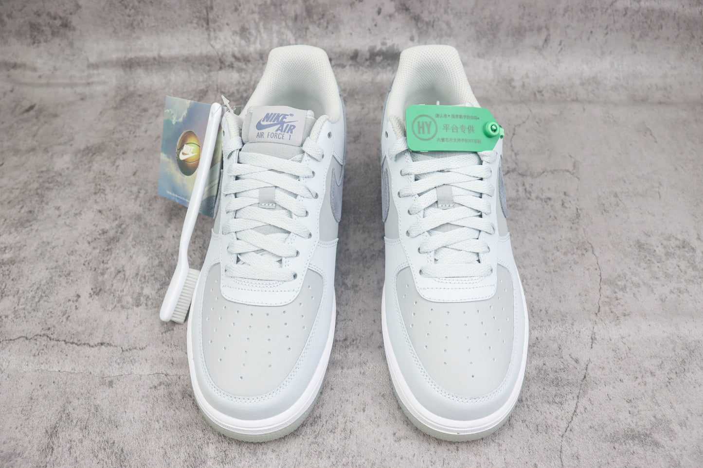 Nike Air Force 1 Low Pure Platinum/Carbon