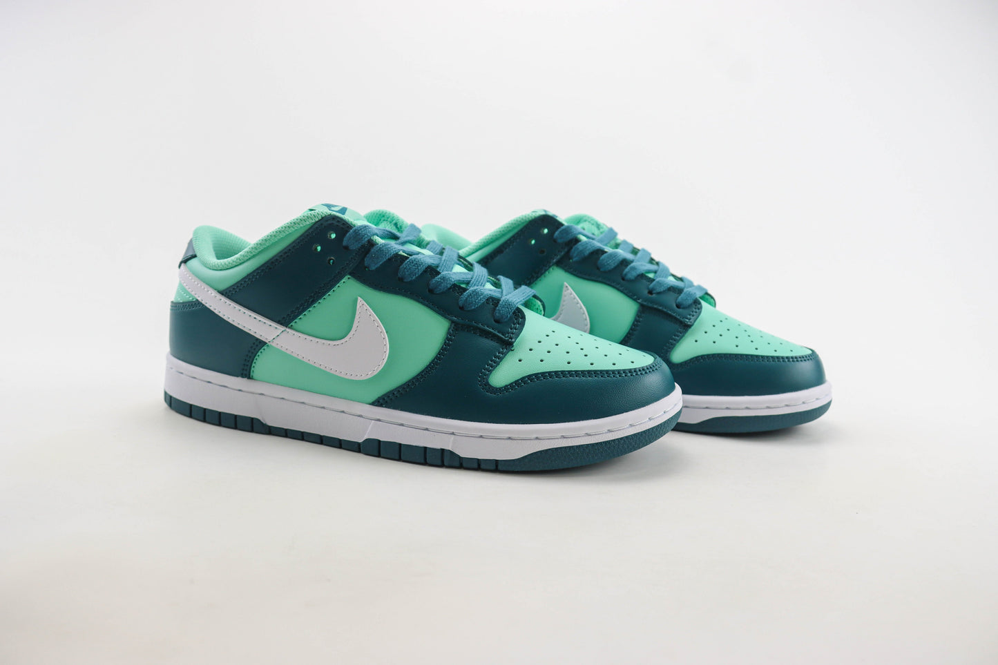 Nike Dunk Low Geode Teal