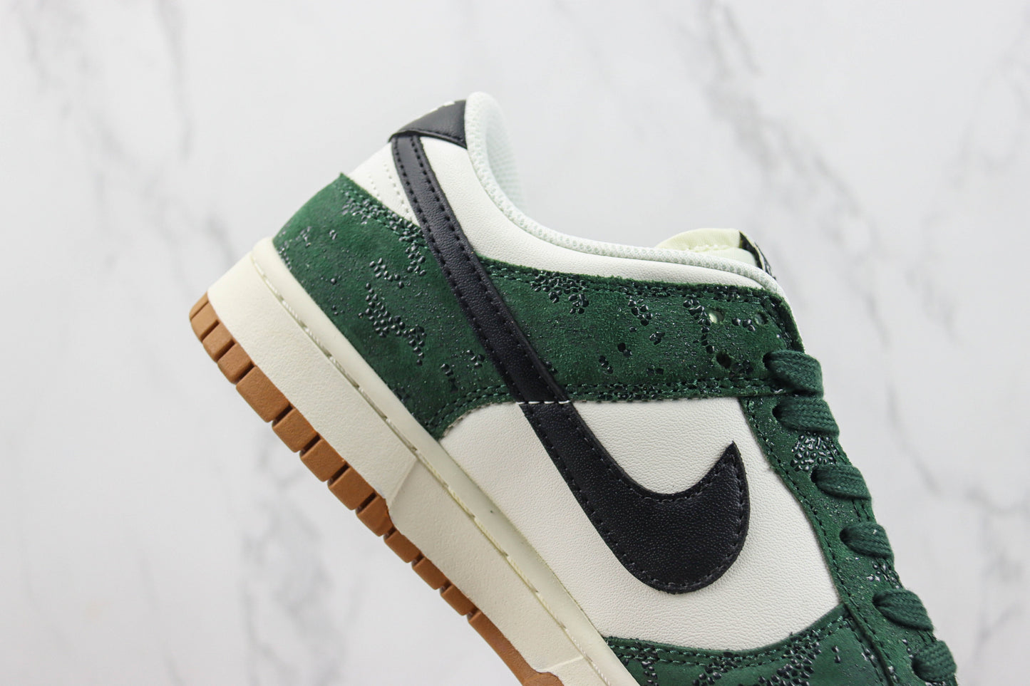Nike Dunk Low Green Snake