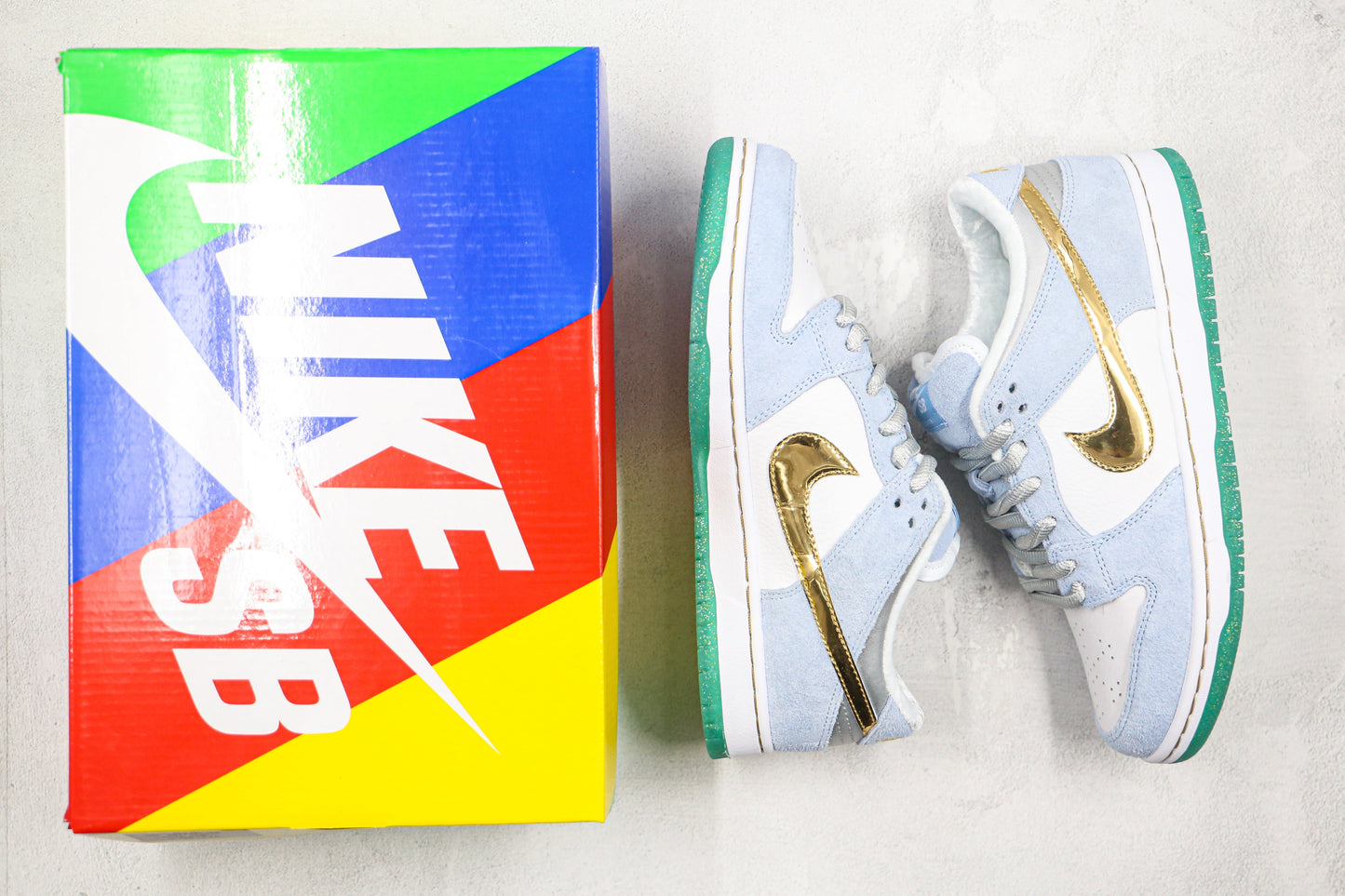 Nike Dunk Low Holiday Special