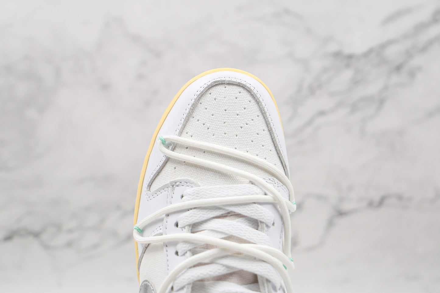 Nike Dunk Low Off White 01:50