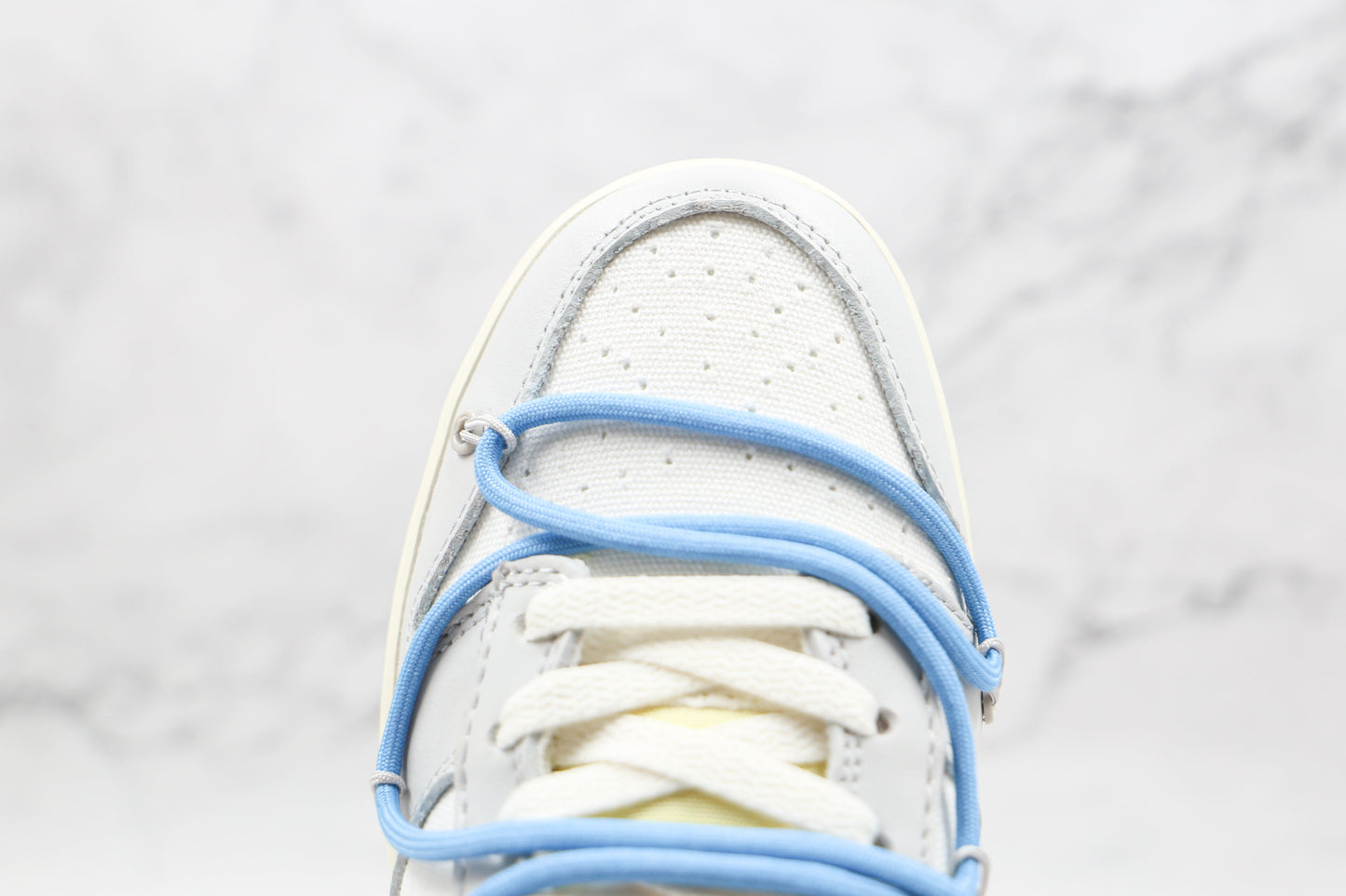 Nike Dunk Low Off White 05:50