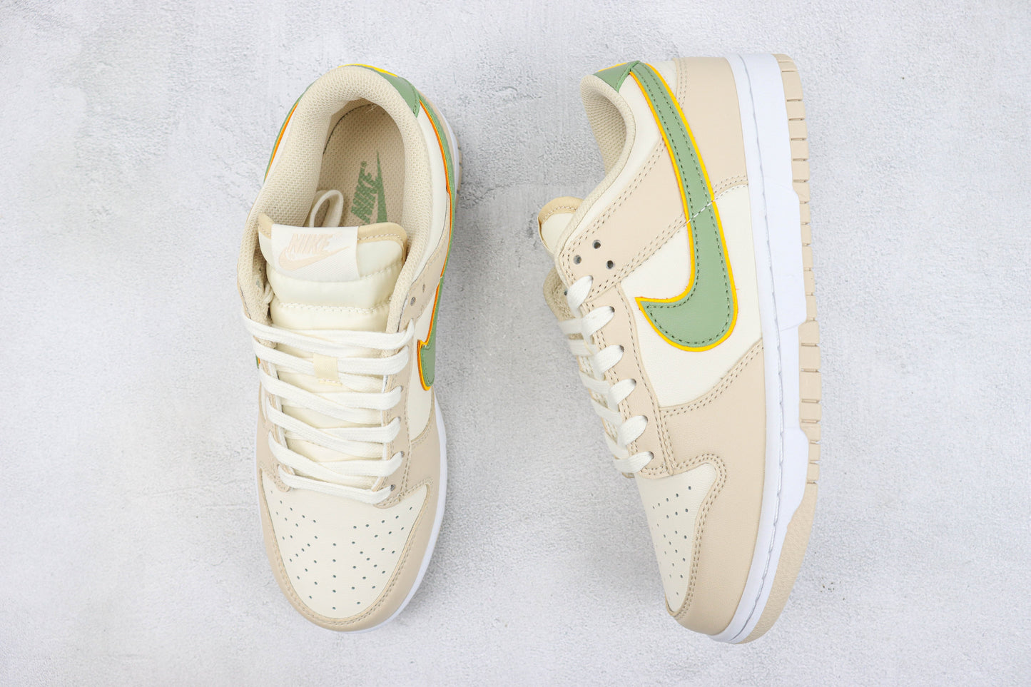 Nike Dunk Low Pale Ivory/Oil Green