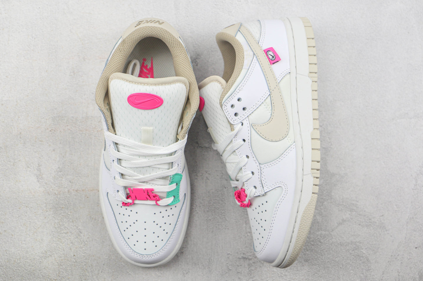 Nike Dunk Low Pink Bling